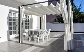 Sea Star Apartments